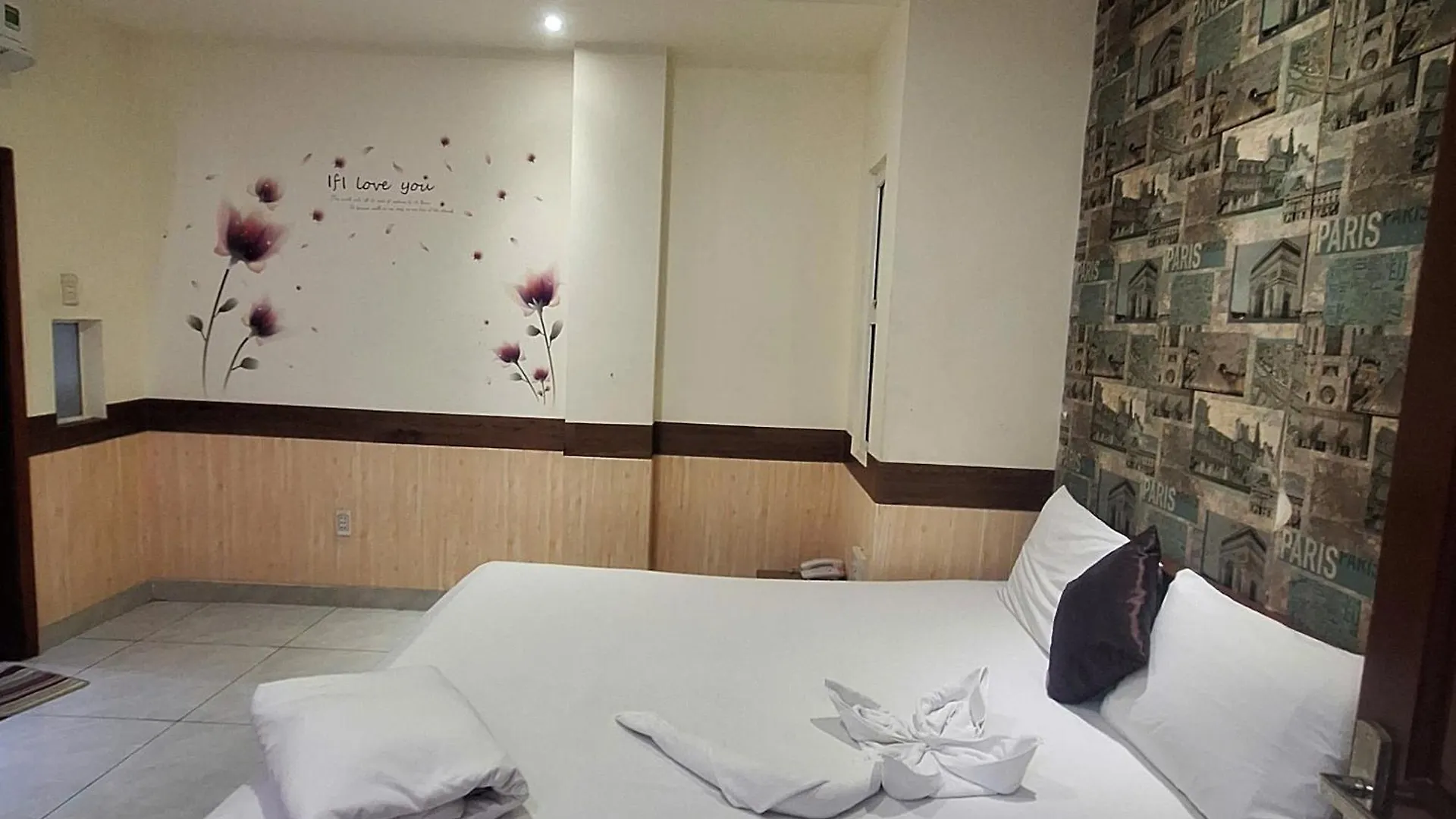Damry Hotel Ho Chi Minh City 0*,  Vietnam